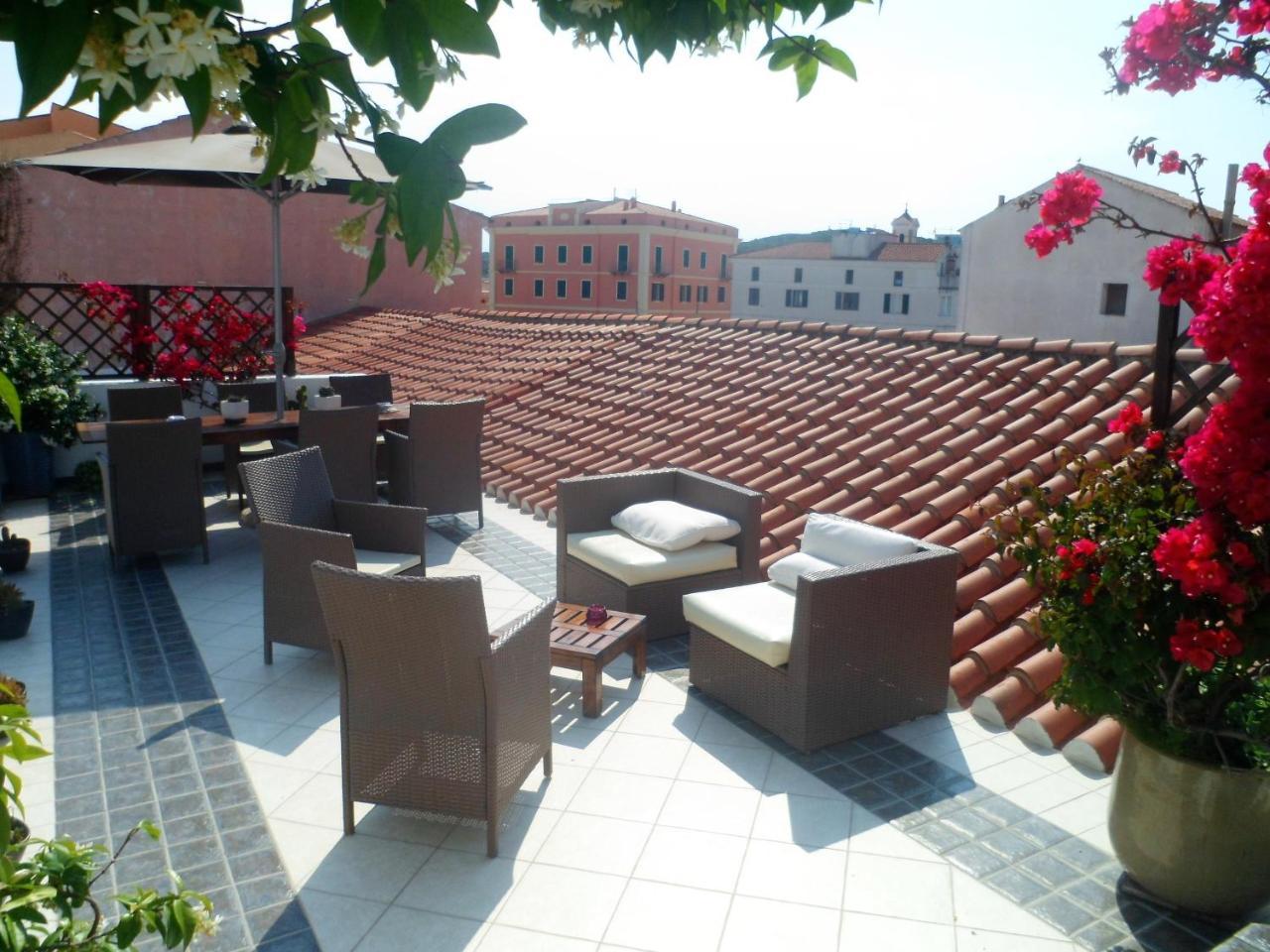 B&B Domus De Janas Santa Teresa Gallura Eksteriør billede