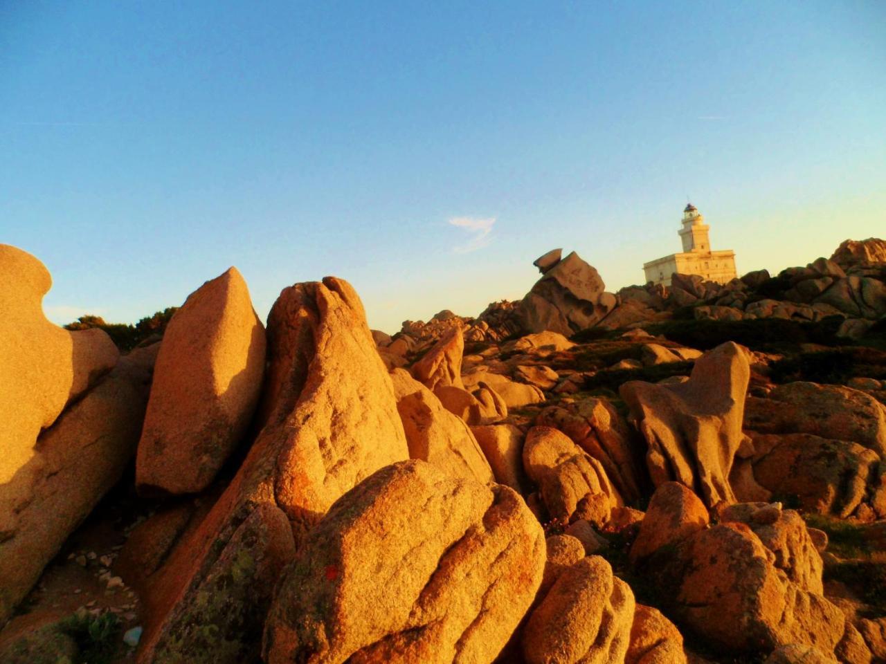 B&B Domus De Janas Santa Teresa Gallura Eksteriør billede