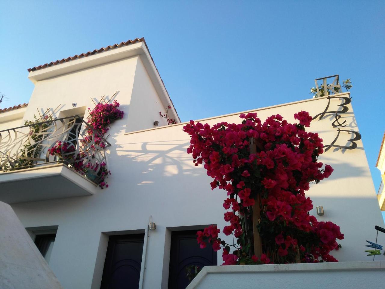 B&B Domus De Janas Santa Teresa Gallura Eksteriør billede